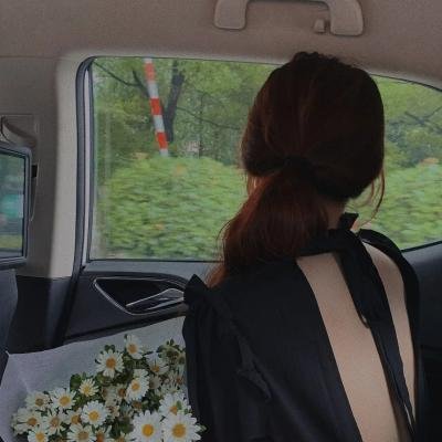 过气明星代言翻车，服务器被挤瘫痪，前后半年引热议